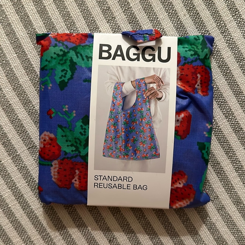 Baggu wild strawberries bag